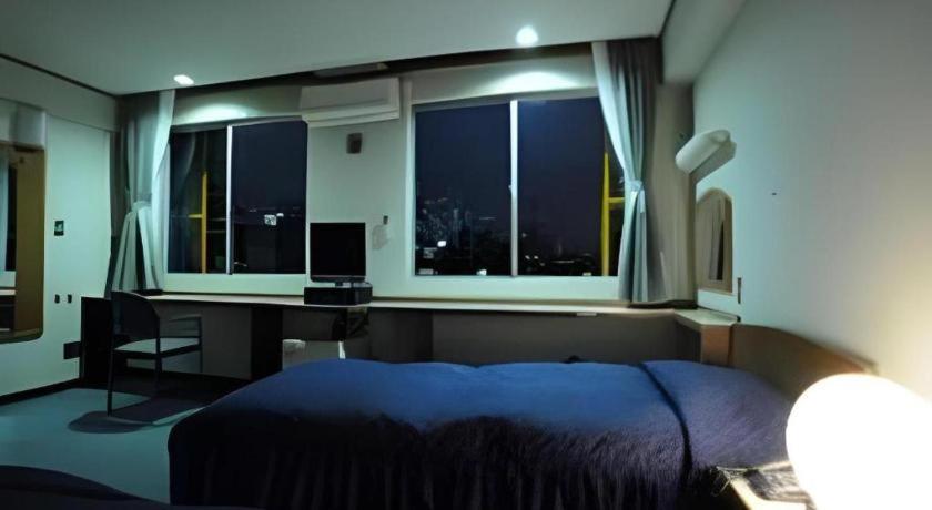 Tokyo Business Hotel Exterior photo